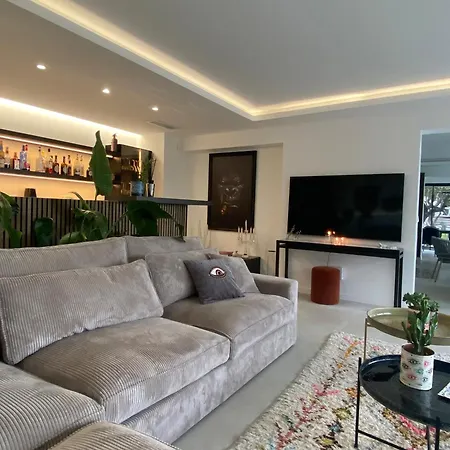 Smjestaj U Allesandru U Puli S Pogledom Na Apartment